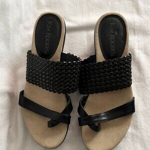 🎉🎉Last Chance🎉🎉Kim Rogers Black Wedge Sandals Size 8*